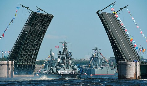 С Днем Военно-Морского Флота!